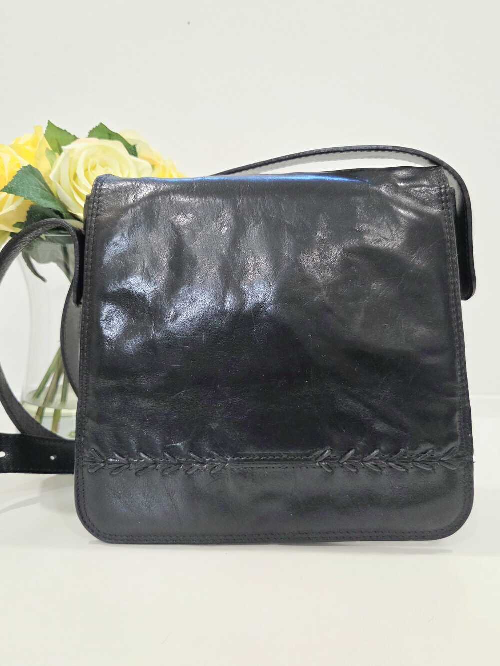 Vintage Aldo black leather crossbody bag, 90s minimalist, adjustable strap